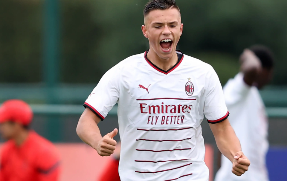 包含窗口期法甲传出新动向，AC米兰完成体检，管理层表态：信心回归，细节决定成败的词条