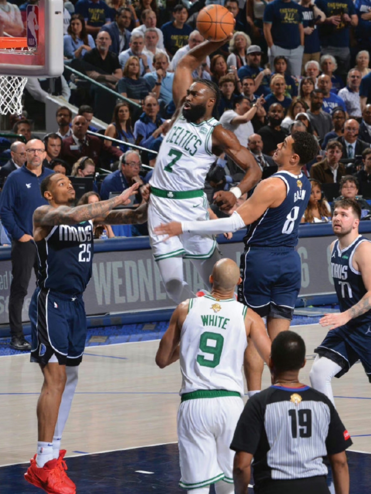 波士顿凯尔特人迎亚冠关键赛,今晨迎来里程碑,悬念犹存,阵容厚度经受考验的简单介绍 波士顿凯尔特人迎亚冠关键赛,今晨迎来里程碑,悬念犹存,阵容厚度经受考验的简单介绍