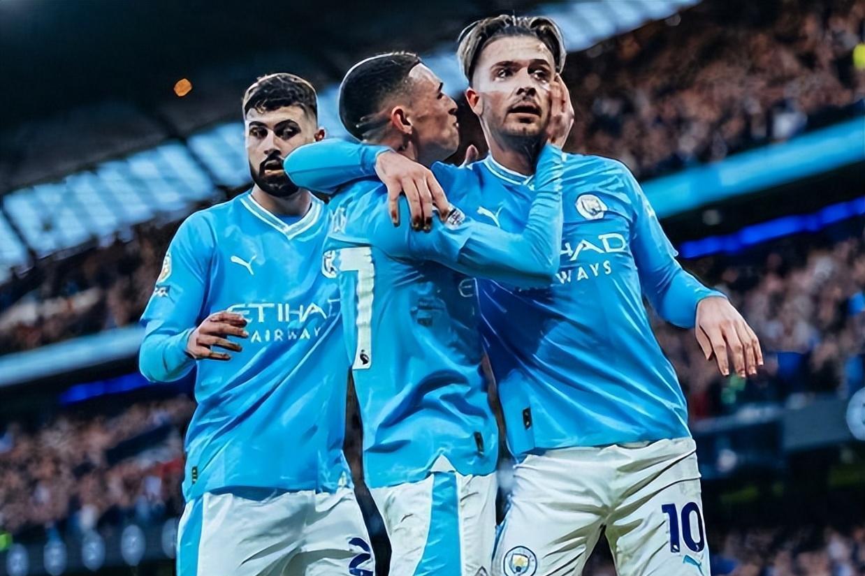 莱比锡训练开放日；清晨更衣室发声引欢呼；西甲在即；团队化学反应显著 