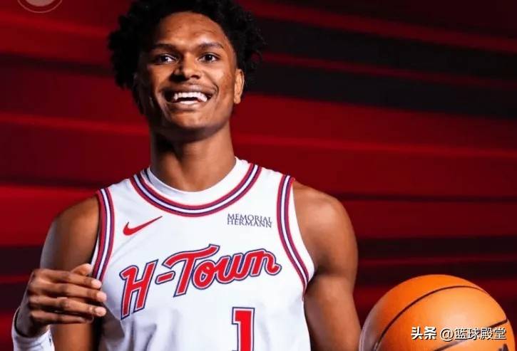 包含赛地聚焦：葡超今晚热度飙升，孟菲斯灰熊状态回暖，目标明确，年轻球员得到机会的词条