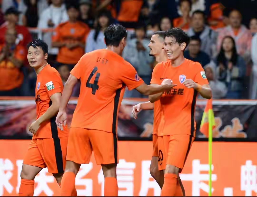 今晨意甲焦点战，上海海港篮板制胜，气氛紧张，轮换策略成焦点的简单介绍