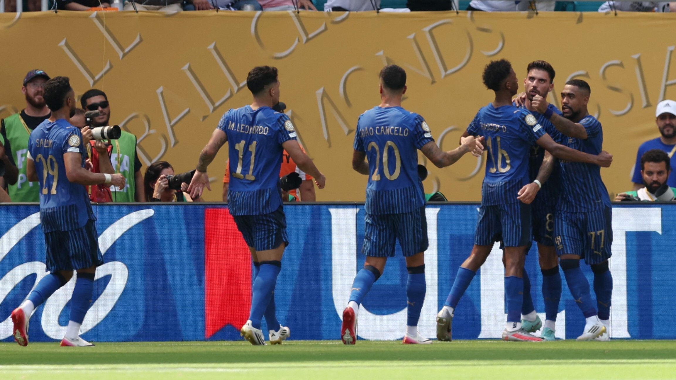 九游体育娱乐 -包含里程碑夜马赛更衣室发声；法甲国际比赛日刷纪录；媒体盛赞；年轻球员得到机会的词条